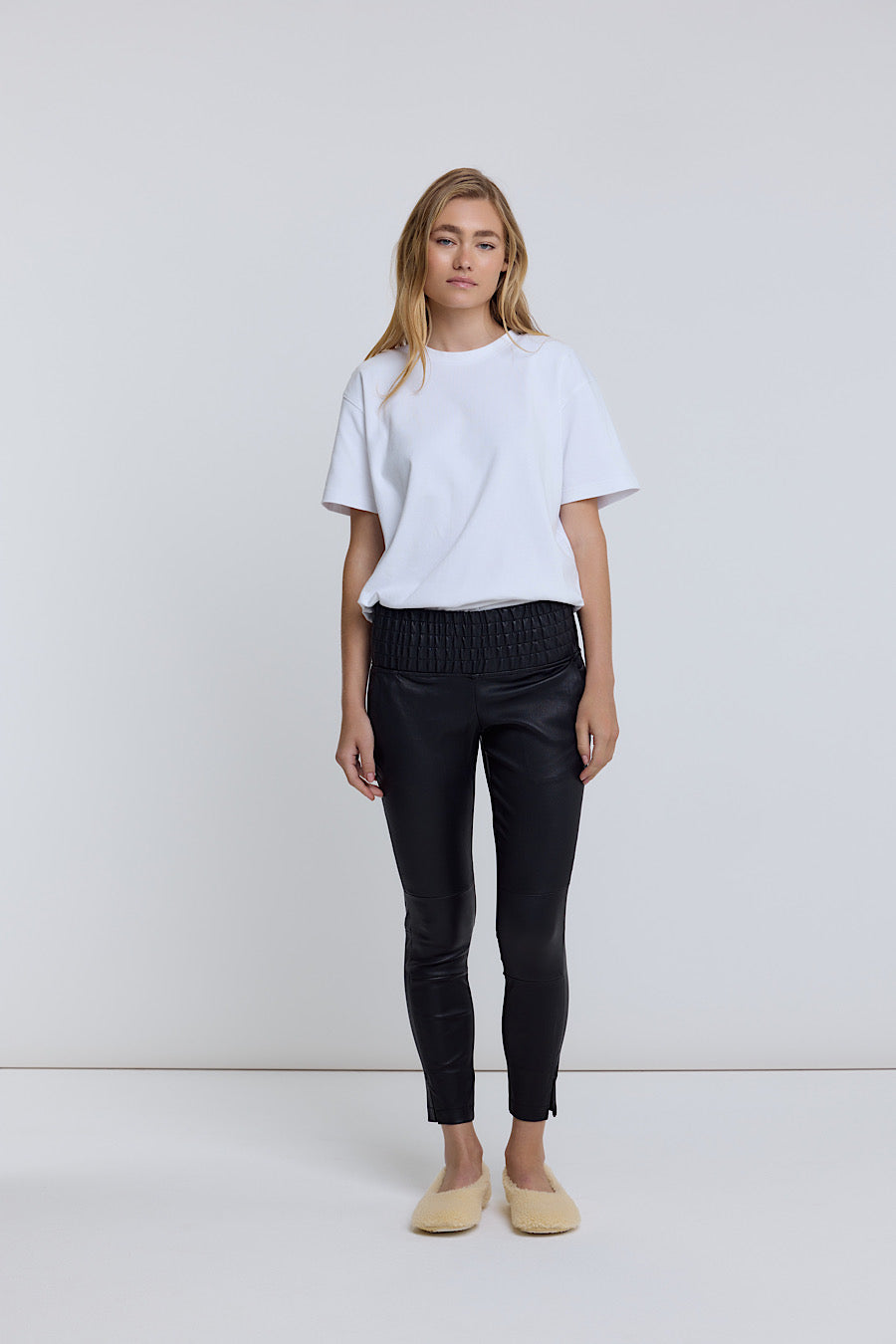 STRETCH LEATHER JOGGER