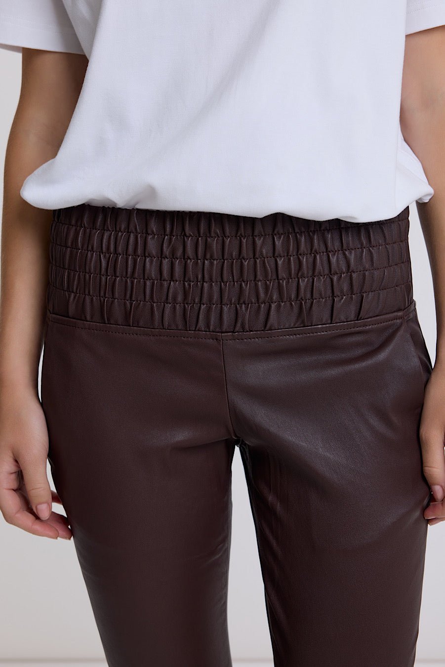 ESPRESSO STRETCH LEATHER JOGGER - OLIVIA SHEED