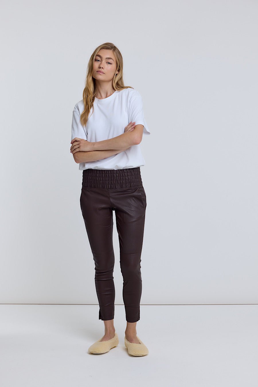 ESPRESSO STRETCH LEATHER JOGGER - OLIVIA SHEED