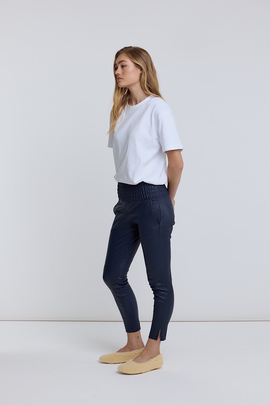 NAVY STRETCH LEATHER JOGGER - OLIVIA SHEED