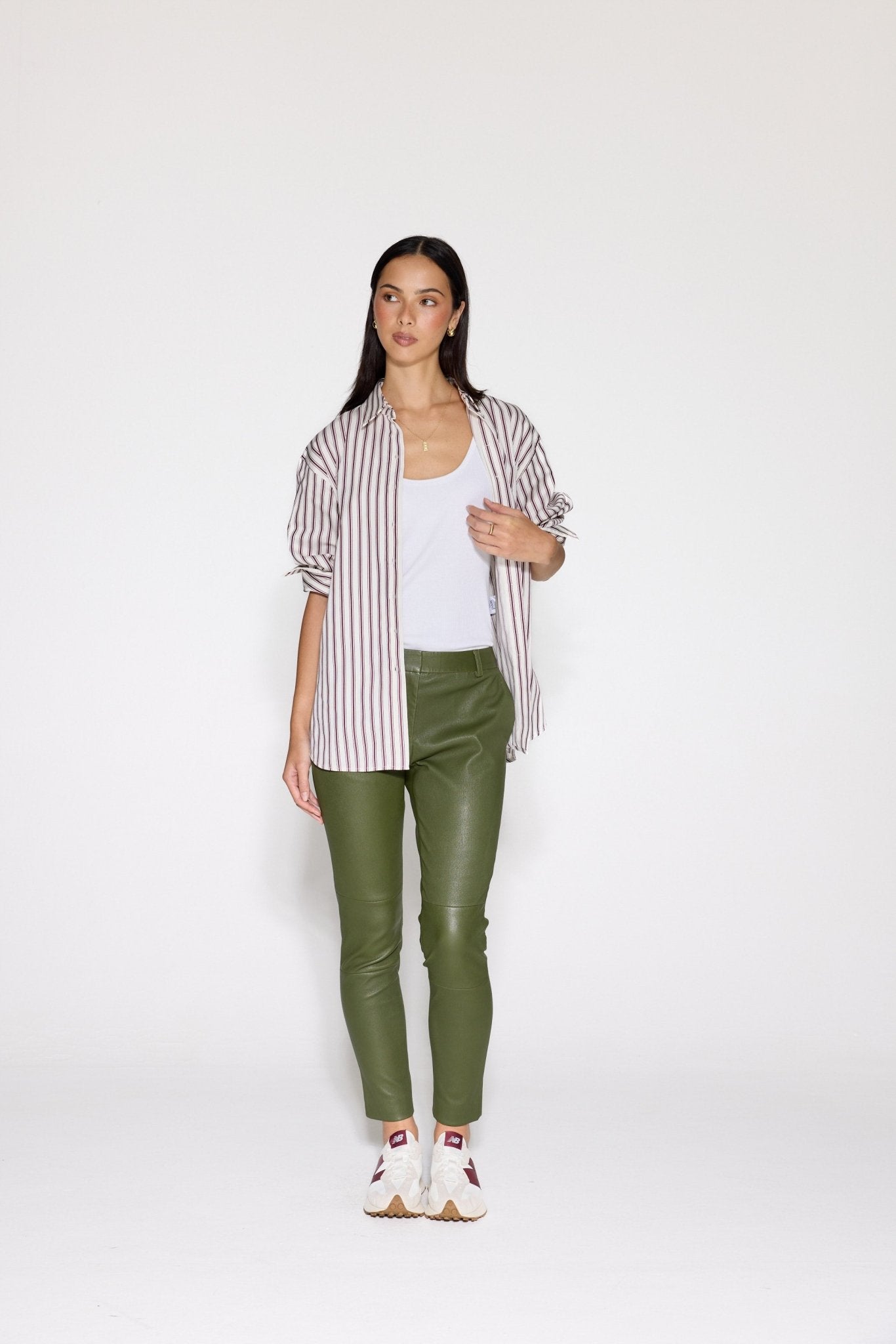 OLIVE STRETCH LEATHER BOYFRIEND - OLIVIA SHEED