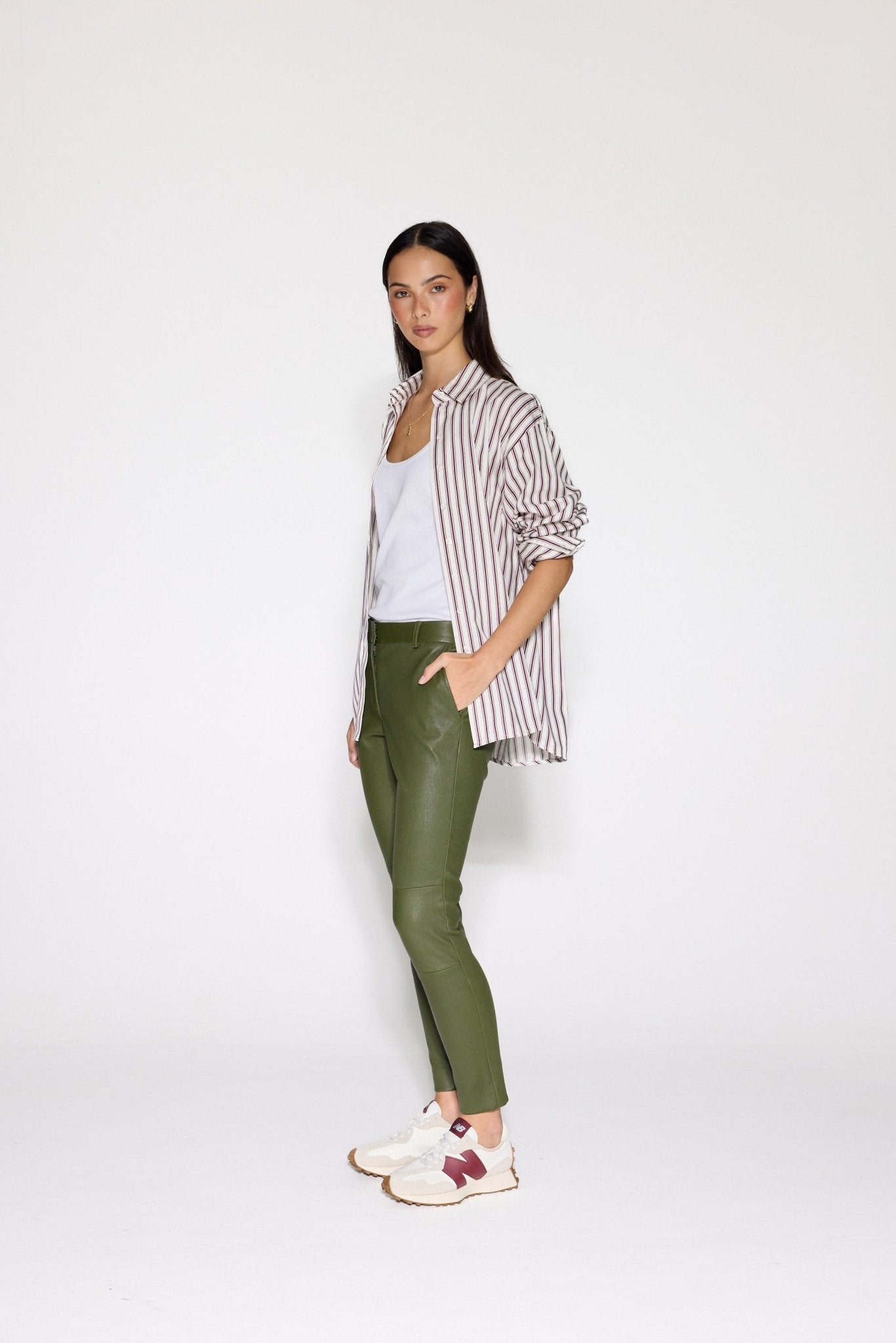 OLIVE STRETCH LEATHER BOYFRIEND - OLIVIA SHEED