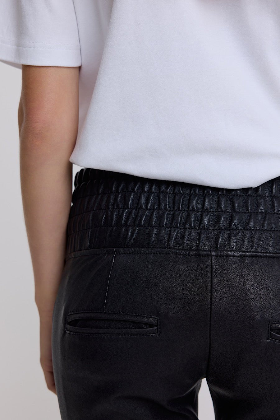 STRETCH LEATHER JOGGER - OLIVIA SHEED